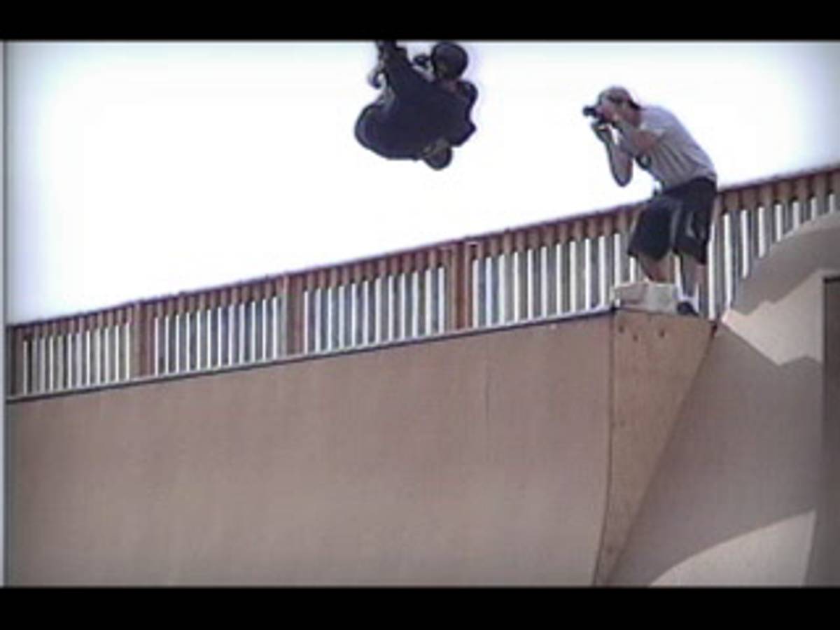 Tony Hawk's Pro Skater 2 ISO - PS1 screenshot 1